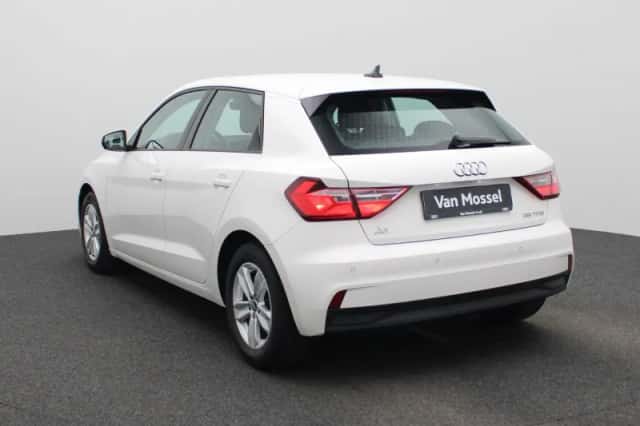 Audi A1 (2021) thumbnail 2