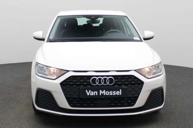 Audi A1 (2021) thumbnail 3