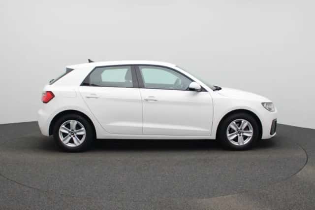 Audi A1 (2021) thumbnail 6
