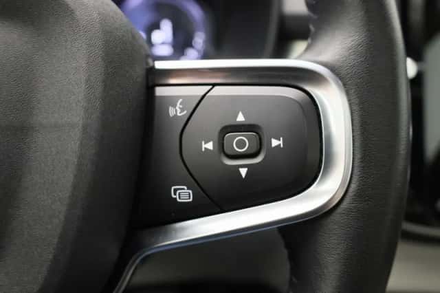 Volvo XC40 (2021) thumbnail 19
