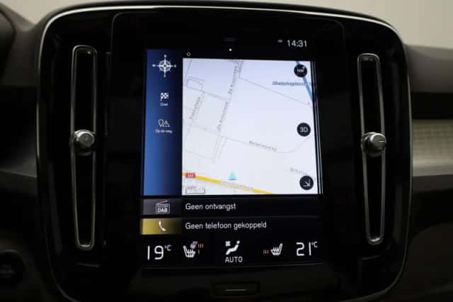 Volvo XC40 (2021) thumbnail 20