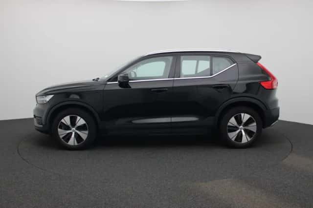 Volvo XC40 (2021) thumbnail 4