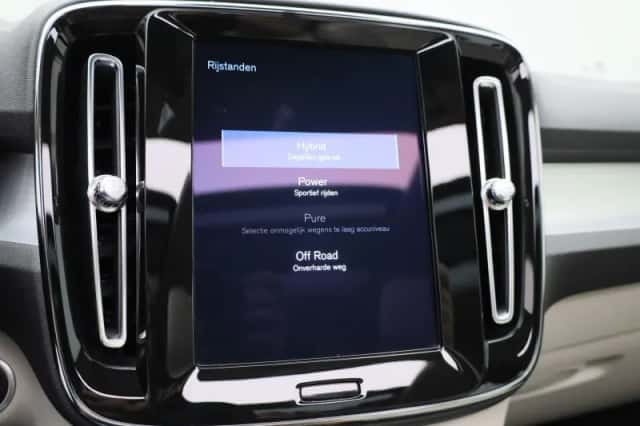 Volvo XC40 (2021) thumbnail 31