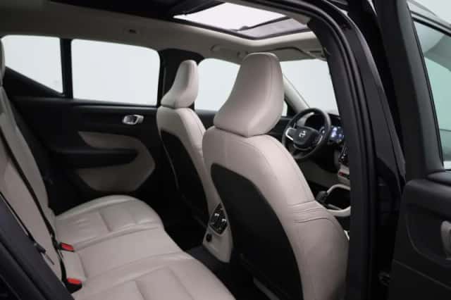 Volvo XC40 (2021) thumbnail 38