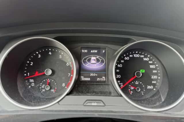 Volkswagen Tiguan (2018) thumbnail 4