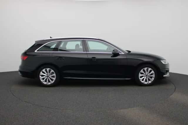Audi A4 (2023) thumbnail 6