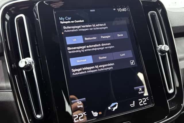 Volvo XC40 (2022) thumbnail 15