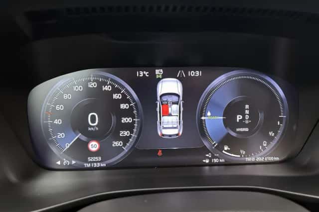 Volvo XC40 (2022) thumbnail 25