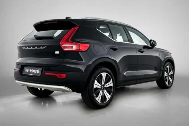 Volvo XC40 (2022) thumbnail 4