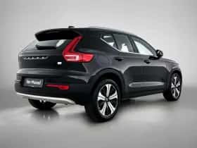 Volvo XC40 thumbnail 4