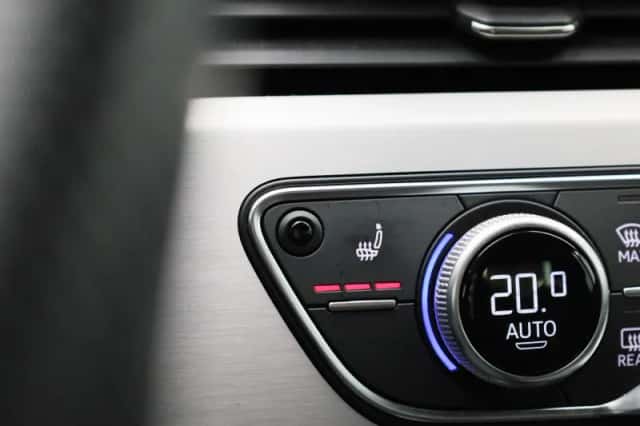 Audi A4 (2022) thumbnail 25
