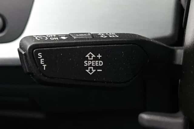 Audi A4 (2022) thumbnail 6