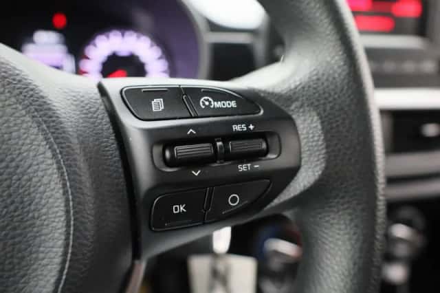 Kia Picanto (2021) thumbnail 20