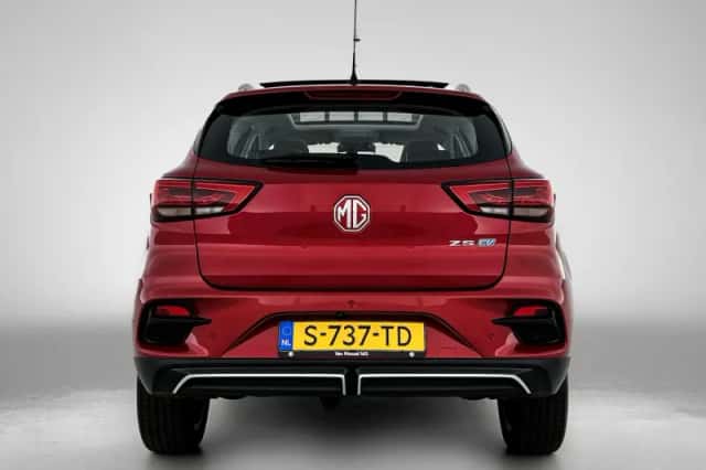 MG ZS EV (2023) thumbnail 3