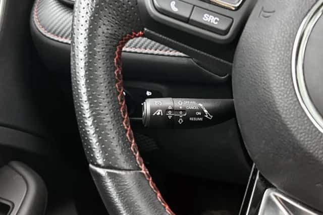 MG ZS EV (2023) thumbnail 6
