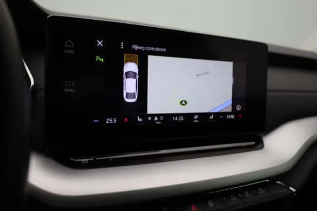Škoda Octavia (2022) thumbnail 16
