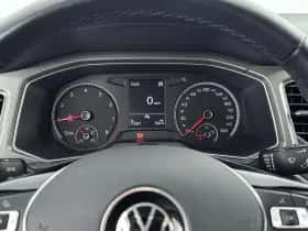 Volkswagen T-Roc thumbnail 9