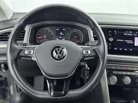 Volkswagen T-Roc thumbnail 10