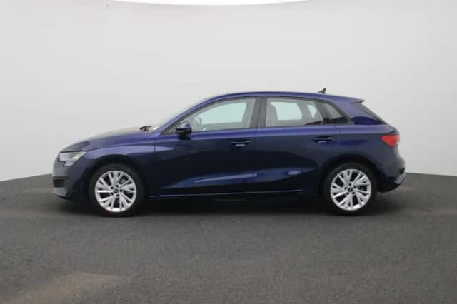 Audi A3 (2021) thumbnail 4
