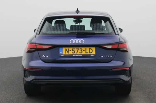 Audi A3 (2021) thumbnail 5