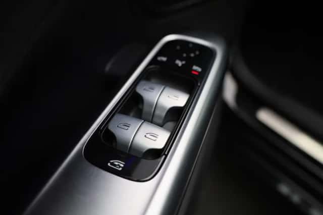 Mercedes-Benz C-Klasse (2023) thumbnail 25