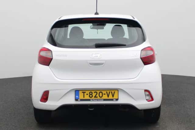 Hyundai i10 (2023) thumbnail 5