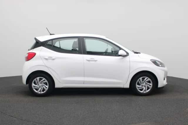 Hyundai i10 (2023) thumbnail 6