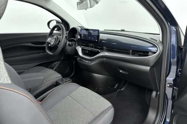 Fiat 500e (2020) thumbnail 15