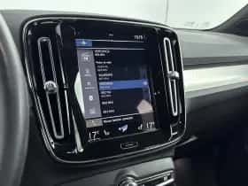 Volvo XC40 thumbnail 7
