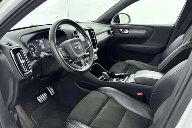 Volvo XC40 (2018) thumbnail 30