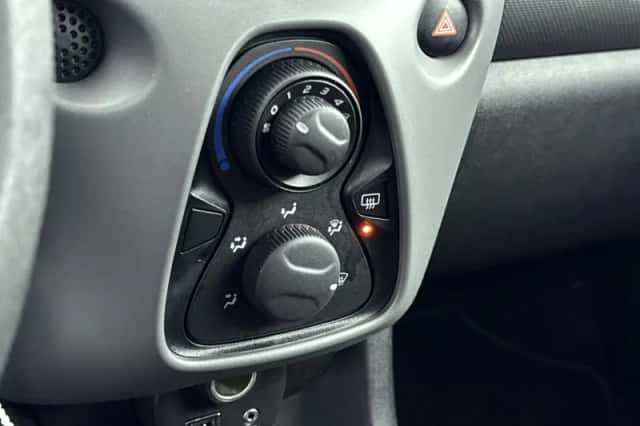 Peugeot 108 (2019) thumbnail 16