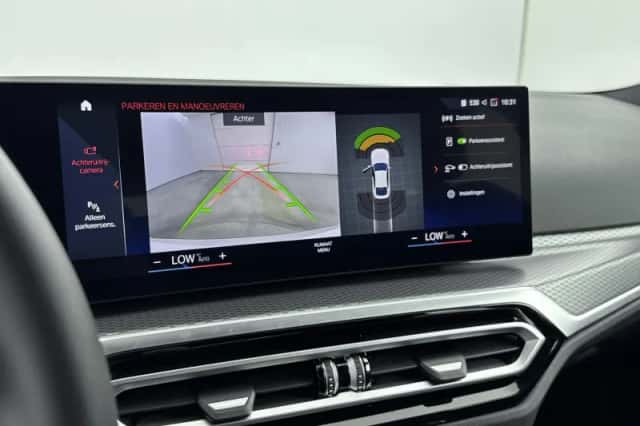BMW i4 (2023) thumbnail 10