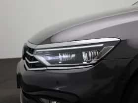 Volkswagen Passat thumbnail 16