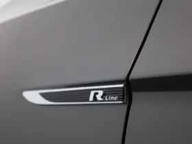 Volkswagen Passat thumbnail 38