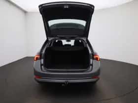 Škoda Octavia (2023) thumbnail 11
