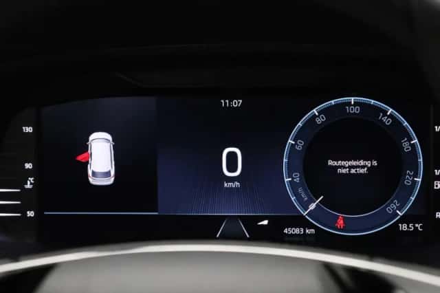 Škoda Octavia (2023) thumbnail 8