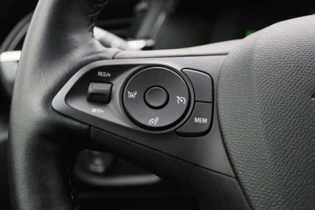 Opel Corsa-e (2022) thumbnail 23