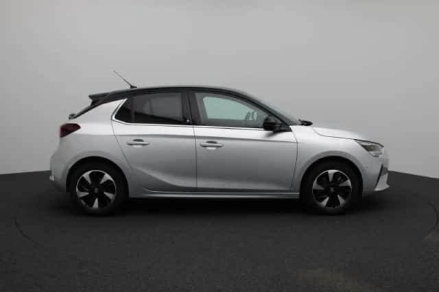 Opel Corsa-e (2022) thumbnail 6
