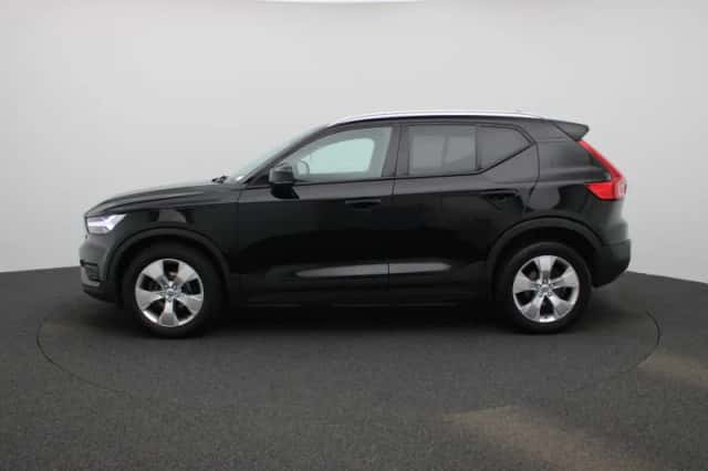 Volvo XC40 (2021) thumbnail 4