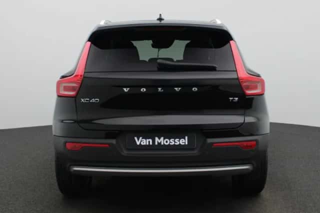 Volvo XC40 (2021) thumbnail 5