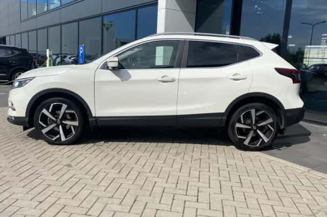 Nissan Qashqai (2018) thumbnail 2