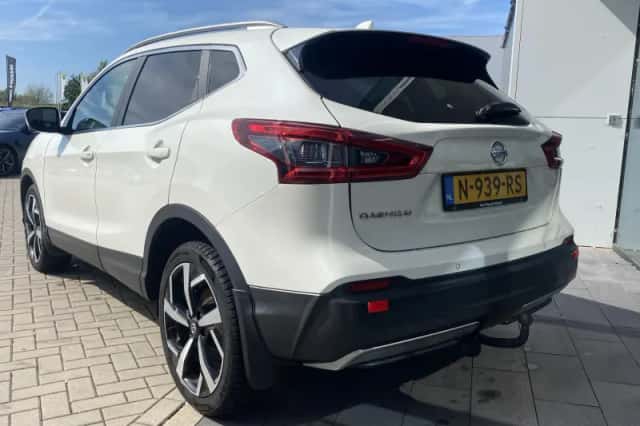 Nissan Qashqai (2018) thumbnail 3