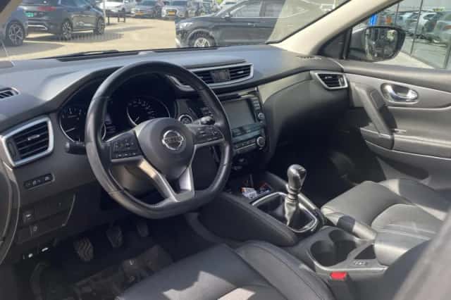 Nissan Qashqai (2018) thumbnail 4