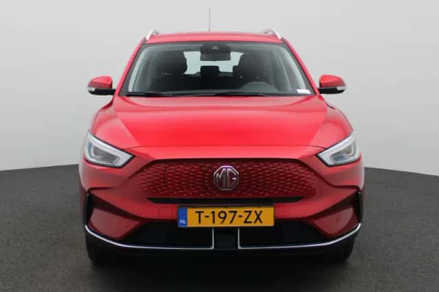 MG ZS EV (2023) thumbnail 3