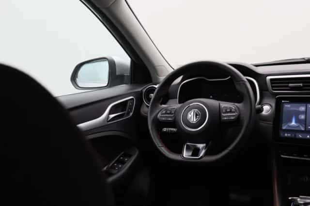 MG ZS EV (2023) thumbnail 10