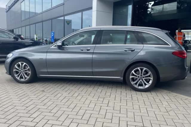Mercedes-Benz C-Klasse (2018) thumbnail 2
