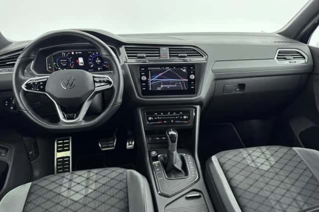 Volkswagen Tiguan (2022) thumbnail 16