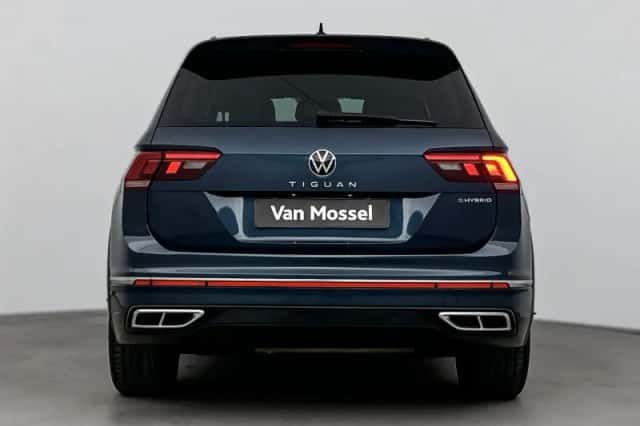 Volkswagen Tiguan (2022) thumbnail 3