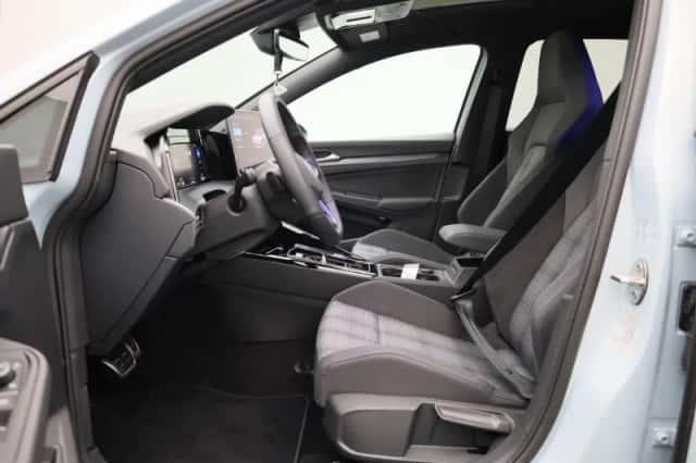 Volkswagen Golf (2025) thumbnail 11