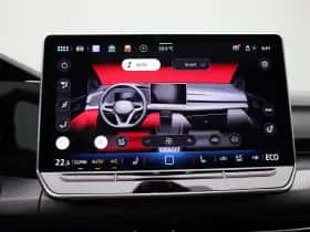 Volkswagen Golf thumbnail 17